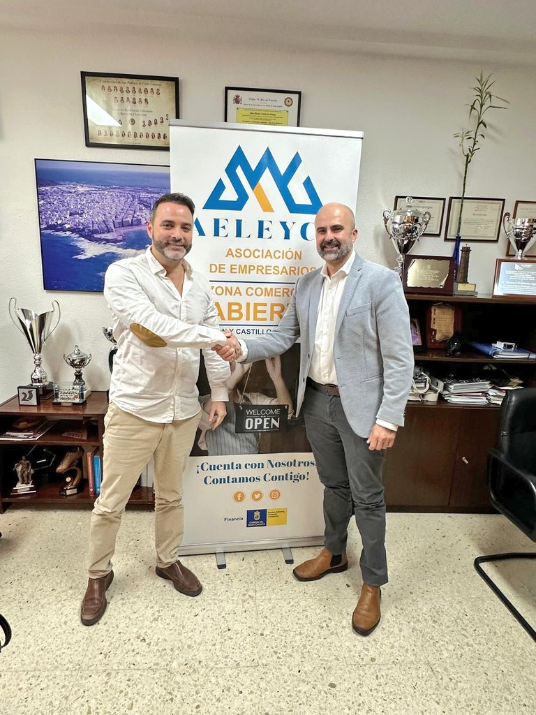 'AELEYCA' Asociación Empresarios Zona Centro LPA tweet media