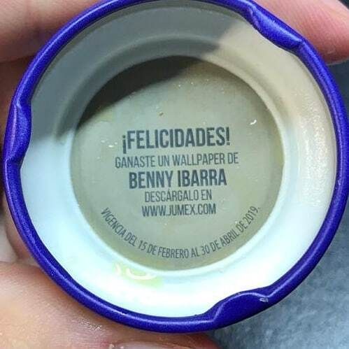 gente vendiendo cosas tweet media