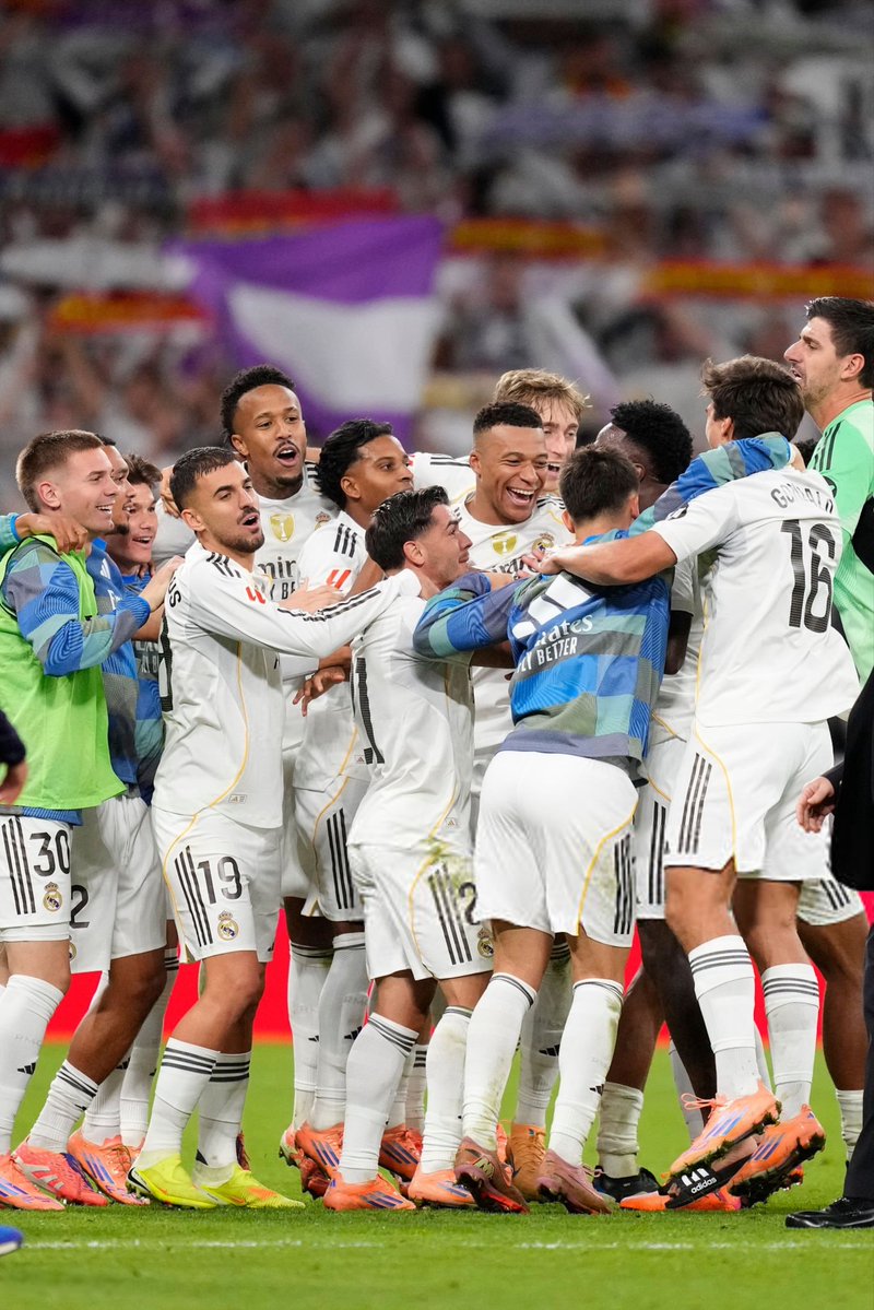 FCB World tweet media