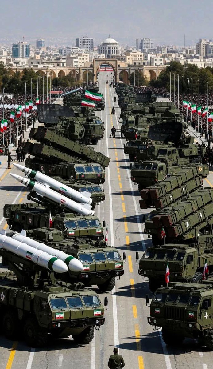 Zainab_FatemaBD's tweet image. নিষেধাজ্ঞা বনাম সক্ষমতা :যেভাবে চতুর্থ পরাশক্তি আত্মপ্রকাশ  করল  ইরান। 
আলহামদুলিল্লাহ ♥️
ইরান এখনো অনেক সক্ষমতা  প্রকাশ করেনি:
আইআরজিসি🇹🇯🇹🇯

#iran #foryouシ #post #trendingpost