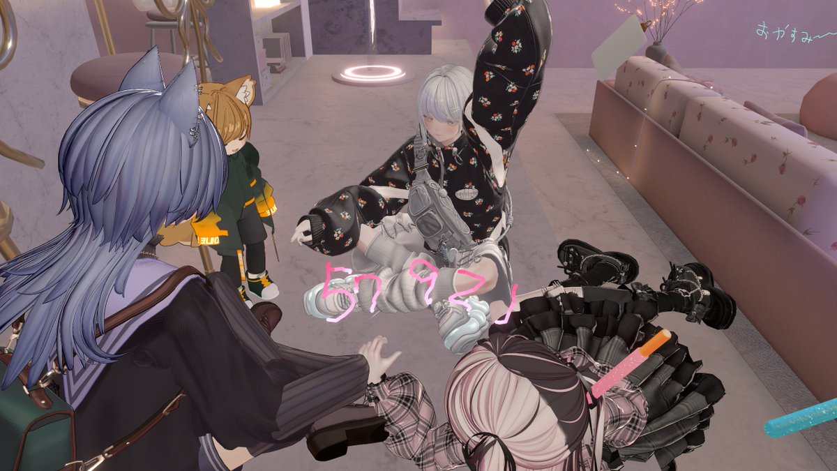 くろむ tweet media