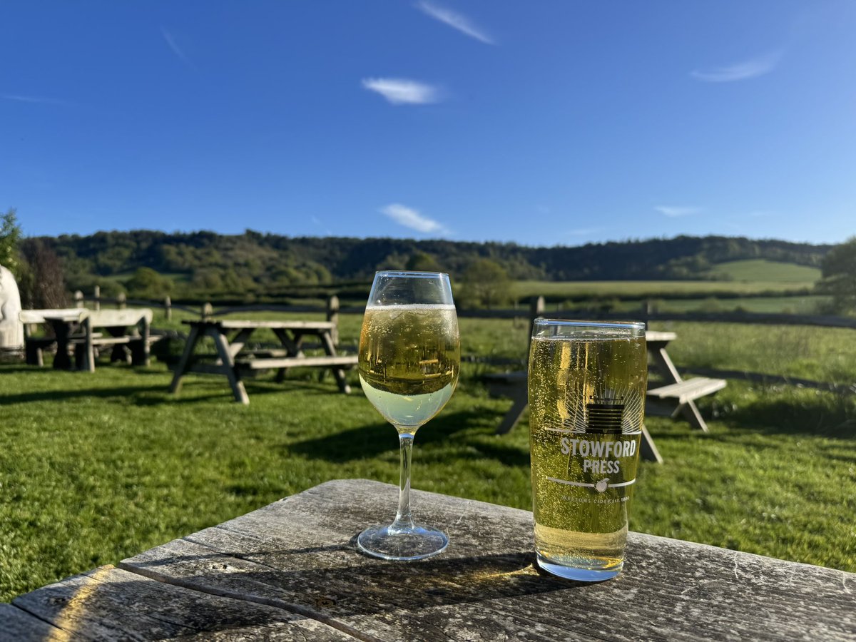 Proberry's tweet photo. Cider o’ clock 🌞 https://t.co/2LomRc4SeD