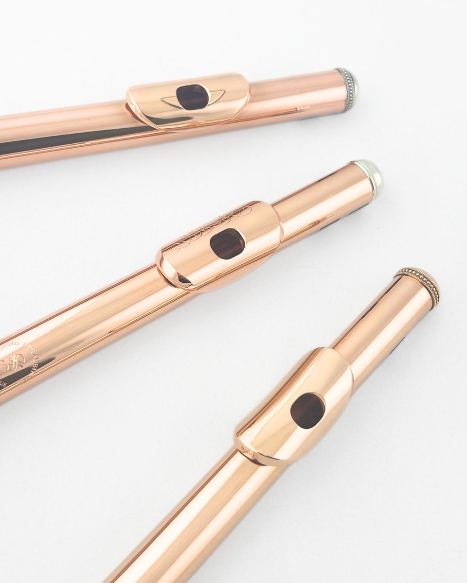 flute4ucom's tweet photo. Discover the beautiful sound of #gold with a new-to-you #headjoint! ✨️ 

Adding gold to your #flute allows for a warm and clear tone while adding resistance and color. Explore our selection of gold pre-owned flutes at the link below:

🔗 https://t.co/fGWMw2FuDy 

#flute4u https://t.co/5U6nPbybNv