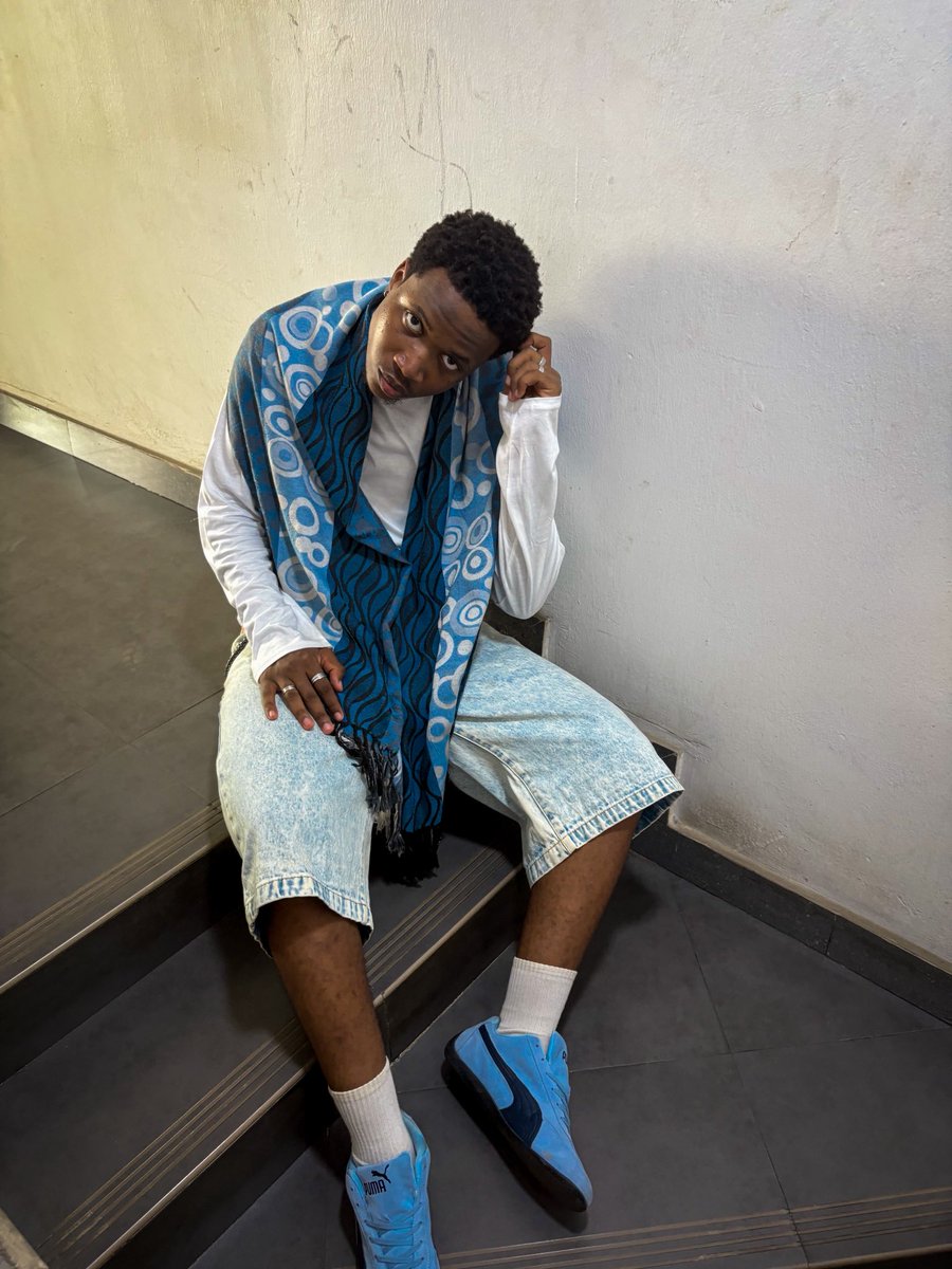 𝓽𝓸́𝓳𝓾̀ tweet media