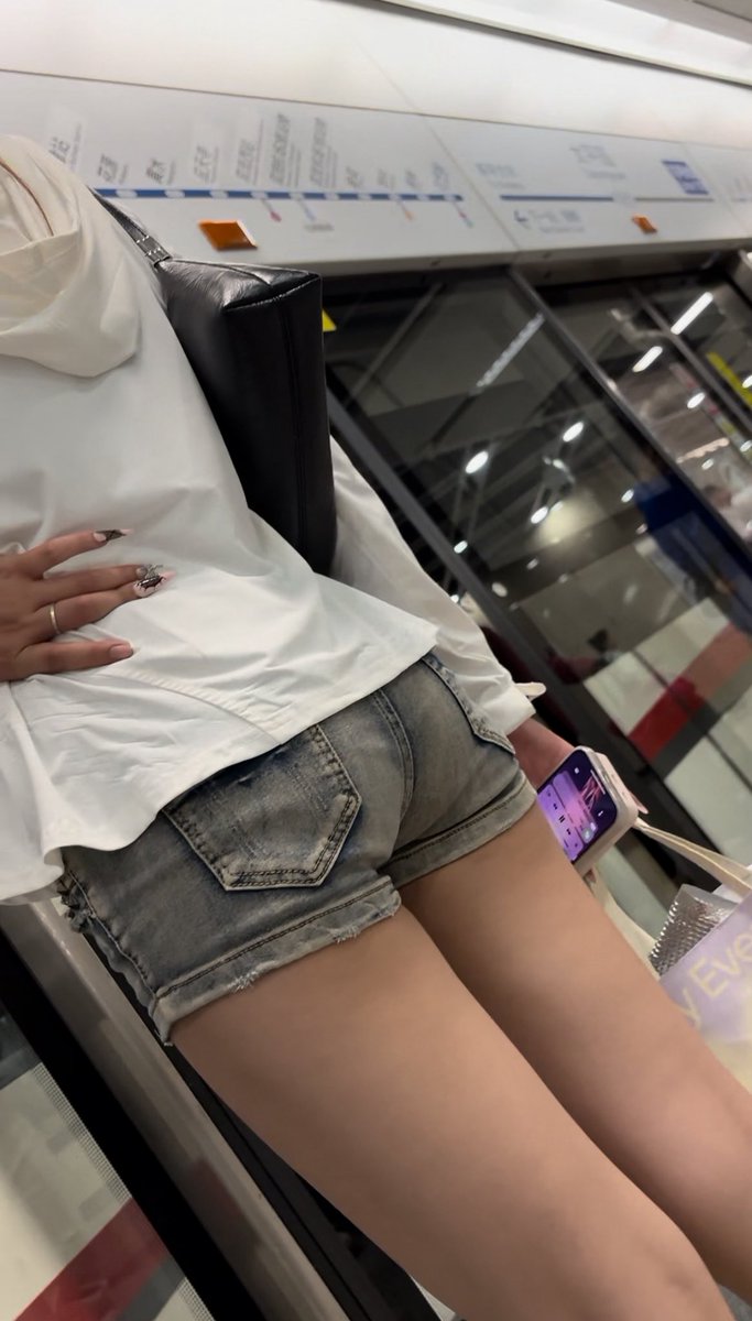 SWAG街拍 tweet media