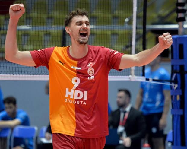 Volley_Pass tweet media
