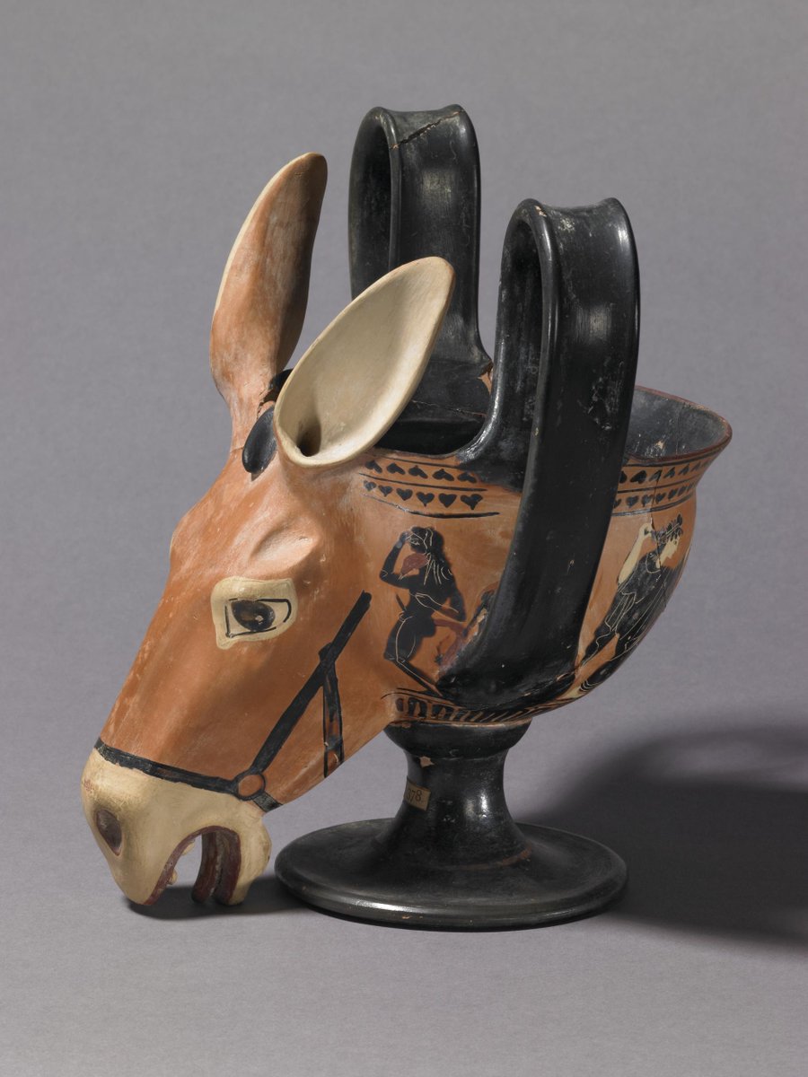 Athanasius_45's tweet photo. A kantharos in the shape of a donkey’s head, ca. 500 BC. British Museum.

Πάντες ὡς ἔπος εἰπεῖν περὶ ὄνου σκιᾶς μάχονται οἱ φιλοσοφοῦντες.
-
All philosophers, as the saying goes, are fighting over a donkey’s shadow.
Lucian, Hermotimus 71 https://t.co/ShDpNJcAu7