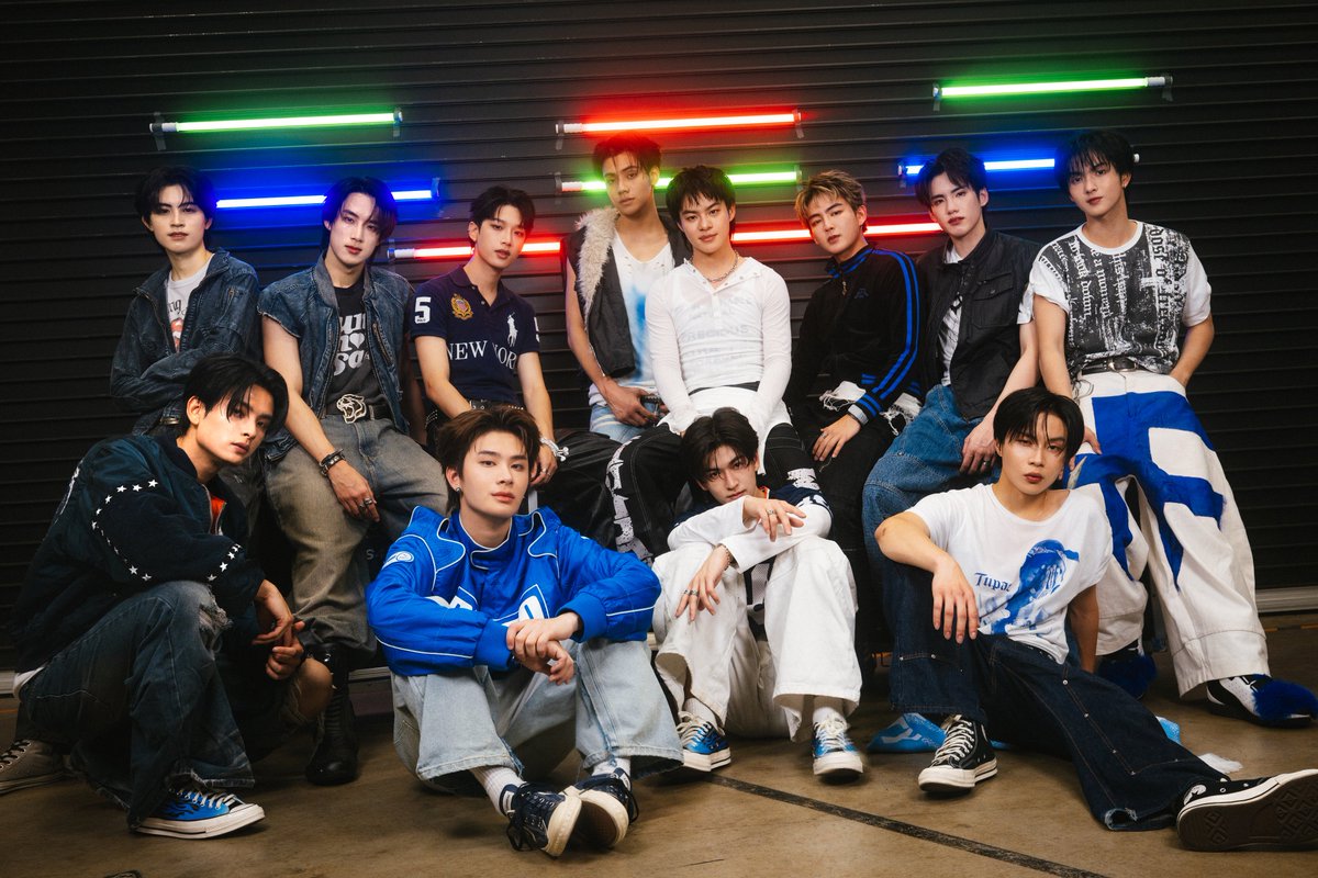 dunk_dance's tweet photo. #D_U_N_K_ Showcase
in K-Arena Yokohama 2026
𝗗𝗔𝗬𝟮 ➤➤ 本日【4/25(土) 18:00】配信.ᐟ.ᐟ
────────

❏ BUS because of you i shine
#BUSbecauseofyouishine
@BUS_SONRAY 

➤ https://t.co/iIsgTT6bcv
※2週間の見逃し配信あり
※Hulu月額会員登録なしでもチケット購入可能 https://t.co/a5Nv4viNM2