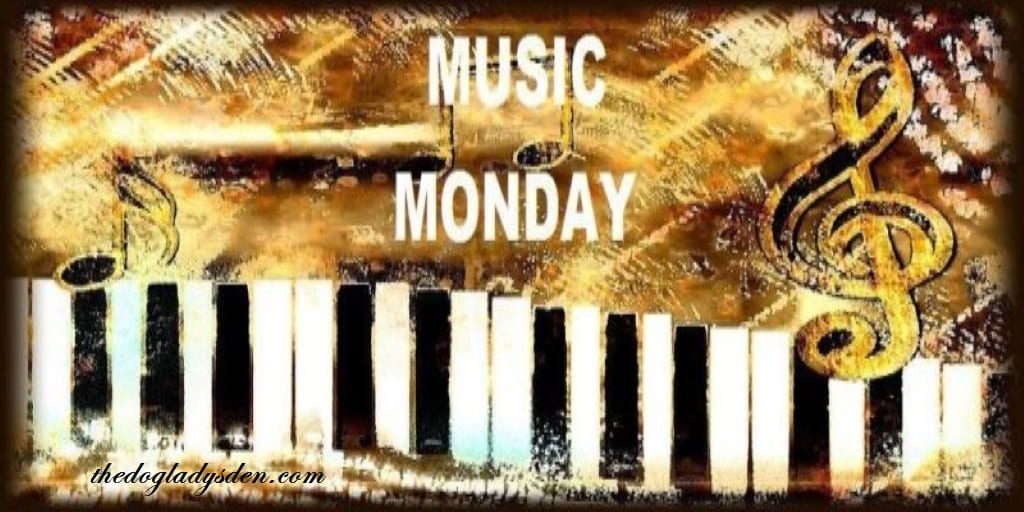 DebbieDoglady's tweet image. #MusicMonday: BRITISH INVASION – THE TROGGS #ReviveOldPost #FromTheArchives of @DebbieDoglady wp.me/p34zBB-391 #dogladysden