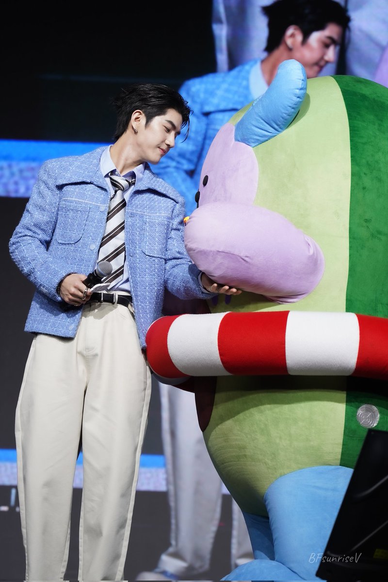 BFsunriseV tweet media