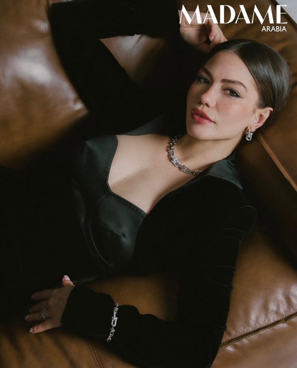 #DemetÖzdemir, MADAME Arabia için kamera karşısına geçti.