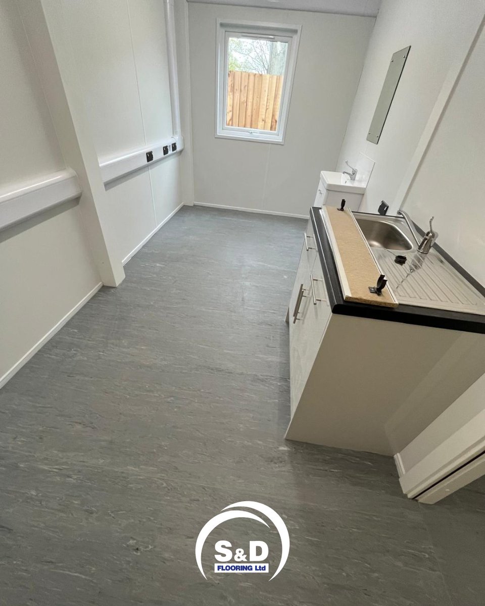 SandDFlooring's tweet photo. We’ve LOVED bringing a fresh new feel to this vital healthcare space in Essex.

Finished in a sleek Graphite tone, this Polyflor XL PU installation instantly created a cleaner, more modern environment. 

#NHSflooring #HealthcareDesign #Polyflor #Essex https://t.co/oBLXKANMjV