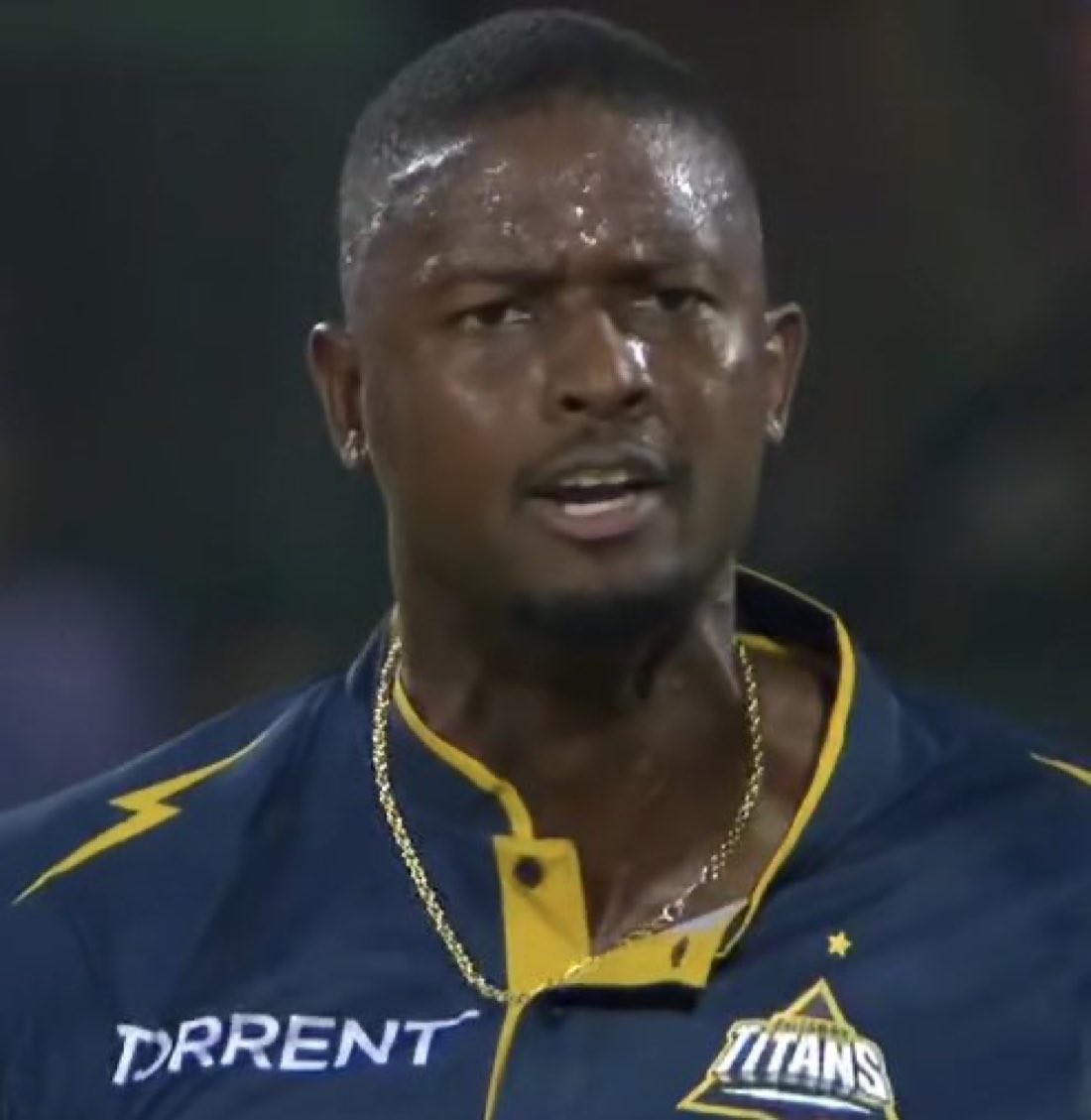 Sporty😎 tweet media