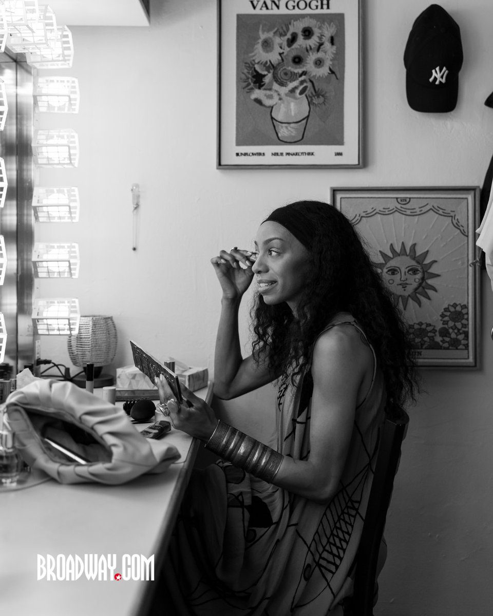 broadwaycom's tweet image. Ready to be in New York! Take a backstage look at Broadway's TWO STRANGERS (CARRY A CAKE ACROSS NEW YORK).

See the full gallery live now with stars Christiani Pitts and Sam Tutty: bit.ly/4mMcMkC

📸: Sergio Villarini for Broadway.com

#twostrangers #broadway