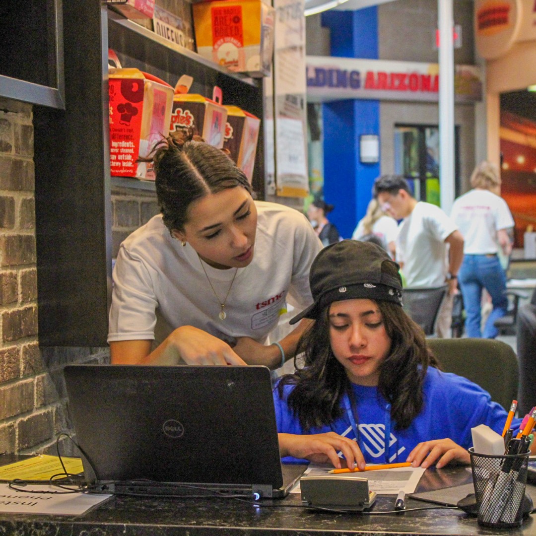 bgcarizona's tweet image. #FlashbackFriday to summer done right! ☀️ If this was last year… just wait for what’s coming next!

Learn more and sign up for a summer camp near you! bgcaz.org/summer-camp/

#summercamp #summer2026 #summerszn #BGCAZ #GreatFutures