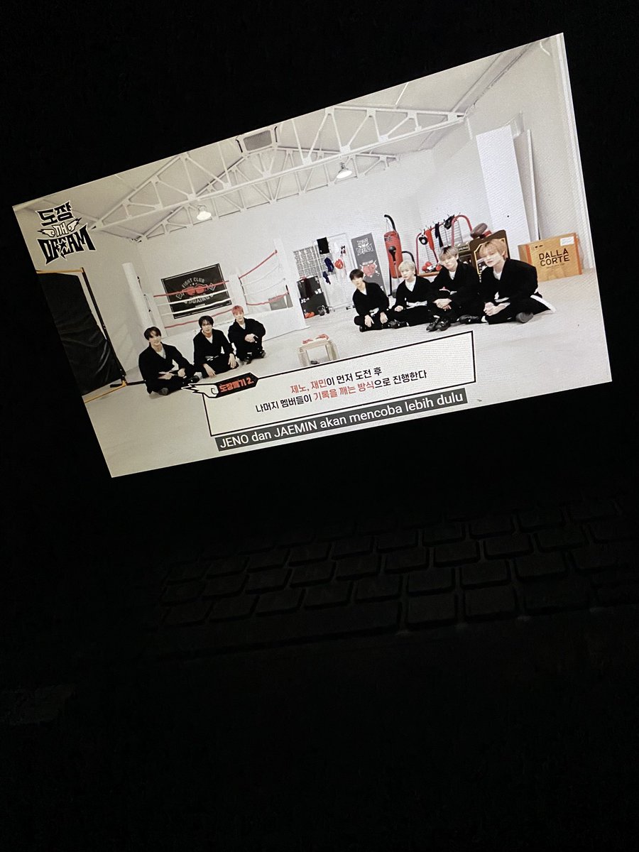 nura🦊🐰 tweet media