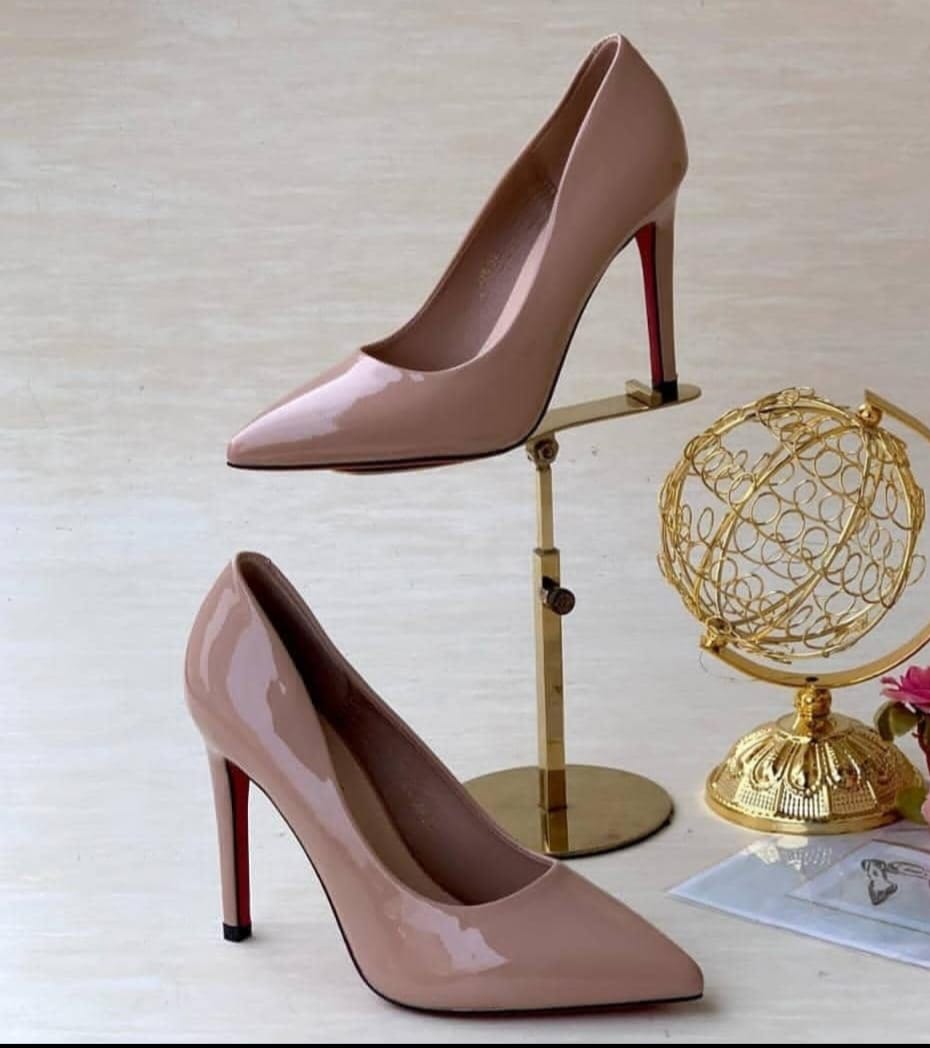 Congratulations <a href="/GiftGrace01/">THE VIOLENT ONE</a> 

Where are you ,I deliver this pair of nude shoes to you right now? As in kati kati oliwa? It will match bulungi with your suit 😘