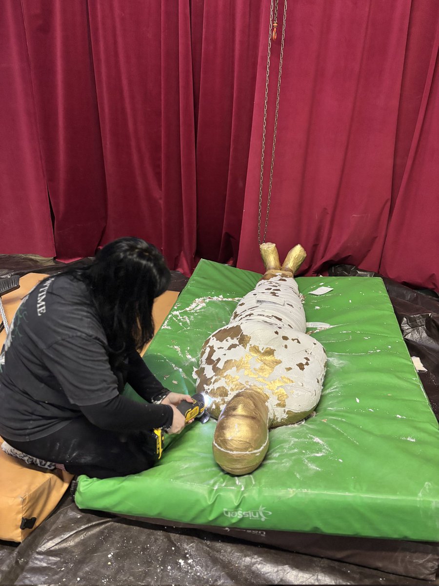 Purplejonesy's tweet photo. And as the sun sets on another adventure, one cannont remain in their protective prision, but must be freed and reunited with the world 🫠.
(Last picture, serious kink only)
#mummification #bodycast #fibreglass #plaster #encased https://t.co/4Ope63eYAd