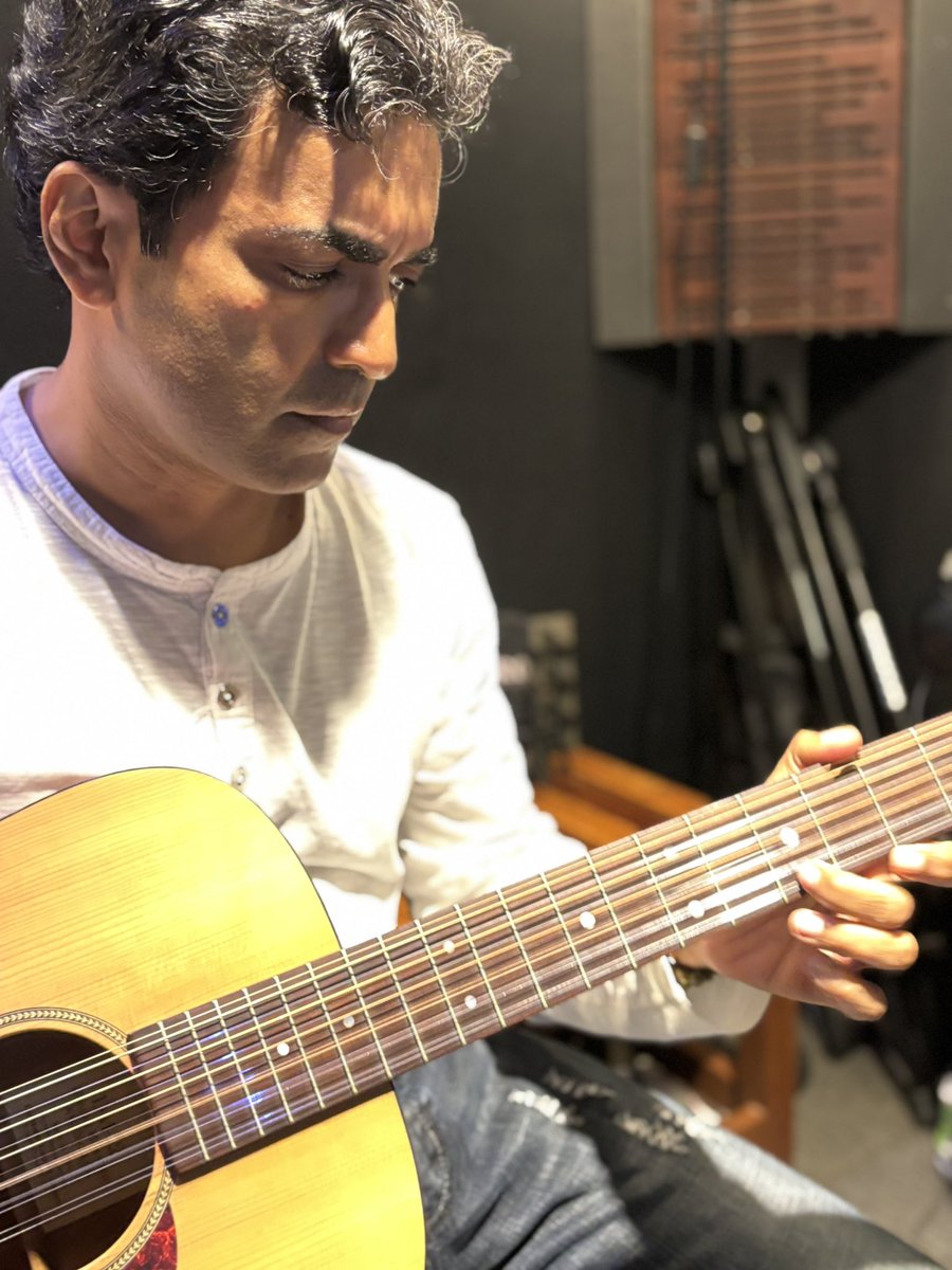Royal_Moonstone's tweet photo. Some songs come easy. This one had to be built.
Through rewrites and endless tweaks, this song became something bigger.

Part of that journey is here.
This is only part of the story. The song arrives soon.

#UpcomingArtist #rockmusic #NewMusicComingSoon #RockBand #RockVibes https://t.co/RBYCuY1RPq