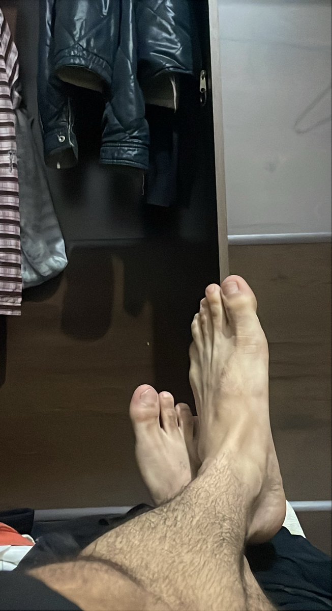 FindomYan's tweet image. Só no rlx 😎 

#alpha #findom #malefeet #dom #pes