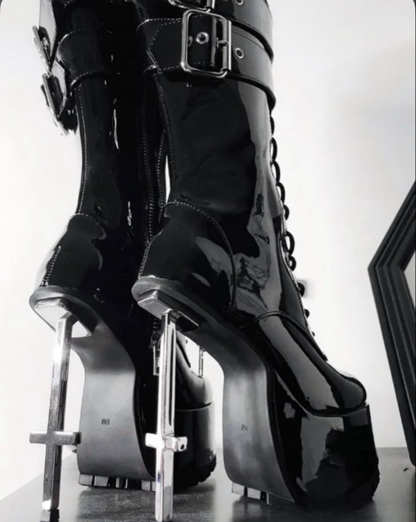 ☥ 𝔡𝔢𝔠𝔞𝔩𝔦𝔲𝔰 ☥ tweet media