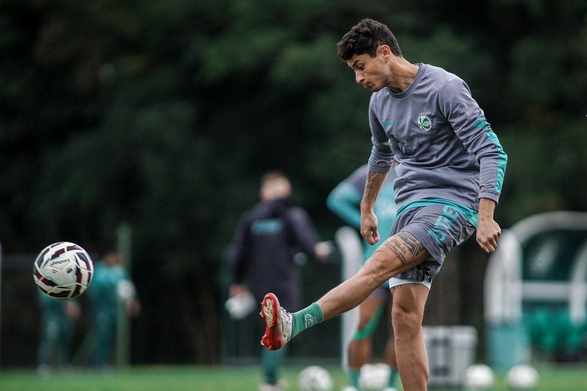 ECJuventude's tweet image. Último treino Jaconero antes da próxima peleia pelo @BrasileiraoB 🇳🇬 

Amanhã tem Juventude em campo, às 21h no Jaconi, diante do Londrina. 

📷 Fernando Alves/ECJ 

#Juventude #ECJ