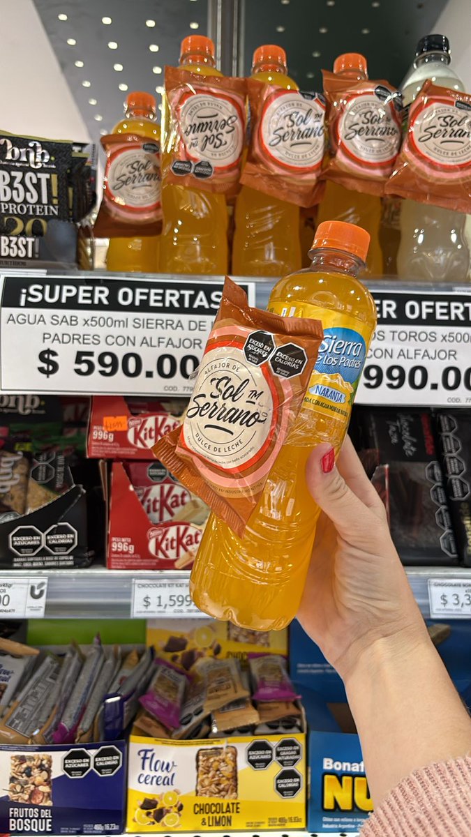 PreciosRosario2's tweet image. 👉🏻 Combo para meriendas 

👉🏻 Alfajor + Agua saborizada
📍 Supermercado #Único
💰 $590

#FotoTestigo 📸