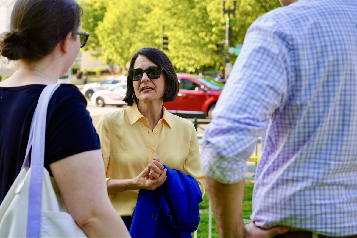 RepBeccaB's tweet image. You may have heard about the Paramount-Warner Bros merger that would put TikTok, CNN, and CBS under the control of one mega business. Prices would go up, wages would go down, and people would lose their jobs. 
 
It needs the approval of the Trump administration, so what’d they