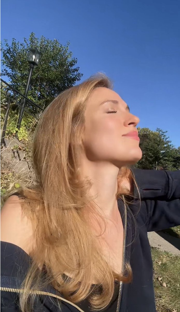 NaturallyFTW's tweet image. 😀 AGE 43
• No meds, No vaxs
• No health issues
• No wrinkles
• No grey hair
• No glasses
• Not overweight
• Healthy monthly cycle

HOW TO STAY HEALTHY (14 ways):

• NMN (I Never miss a dose)
• ASTAXANTHIN 12mg
• MEGA-DOSE MELATONIN 40mg
• UNF*CK YOUR SKIN (a high
