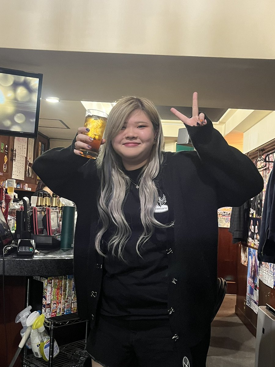 kurumi_no_anna's tweet image. プロミネンス4周年イベント‼️
初ちゃんす🙌🏻
距離が近くていろんなお話できて楽しかった😊
くるみちゃんの手料理もめちゃくちゃ美味しかった🥰🥰🥰
#プロミネンス #柊くるみ #世羅りさ