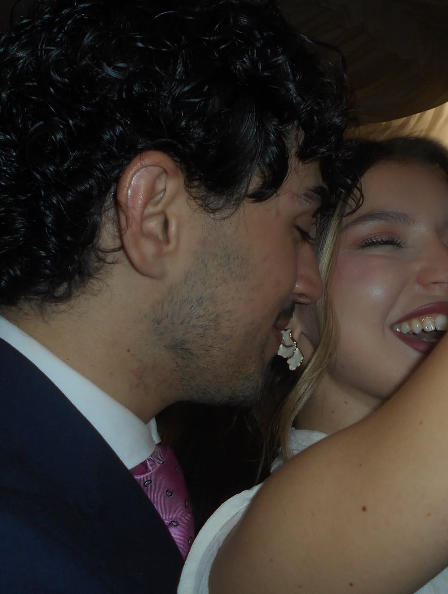 que viva esta pareja que está enamorada