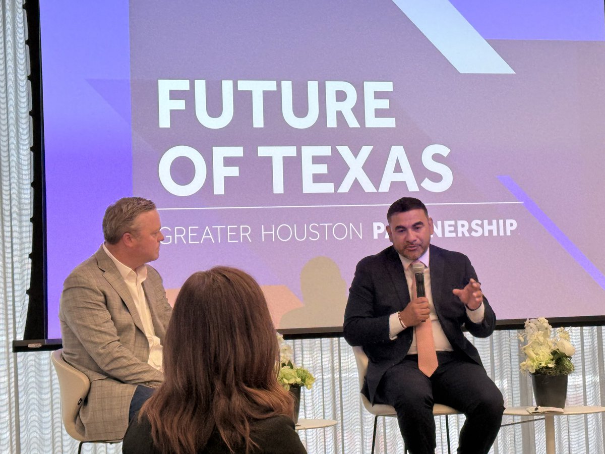 RepWalle's tweet photo. @HCP4__Briones Provided @GHPartnership legislative update to local business leadership. Glad to participate along with my Senate colleague and good partner Senator @CarolforTexas. Appreciate our collaboration. Jobs, childcare, infrastructure, energy part of the discussion. #txlege https://t.co/cVkKzaMNqt