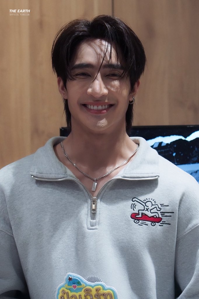 EarthOfficialFC's tweet image. ขอเห็นรอยยิ้มนี้ทุกวันเลยได้มั้ย 🤎

[20260424] - #OnlyFriendsDreamOnEP9

Earth Pirapat
@Earth_Pirapat #EarthPirapat