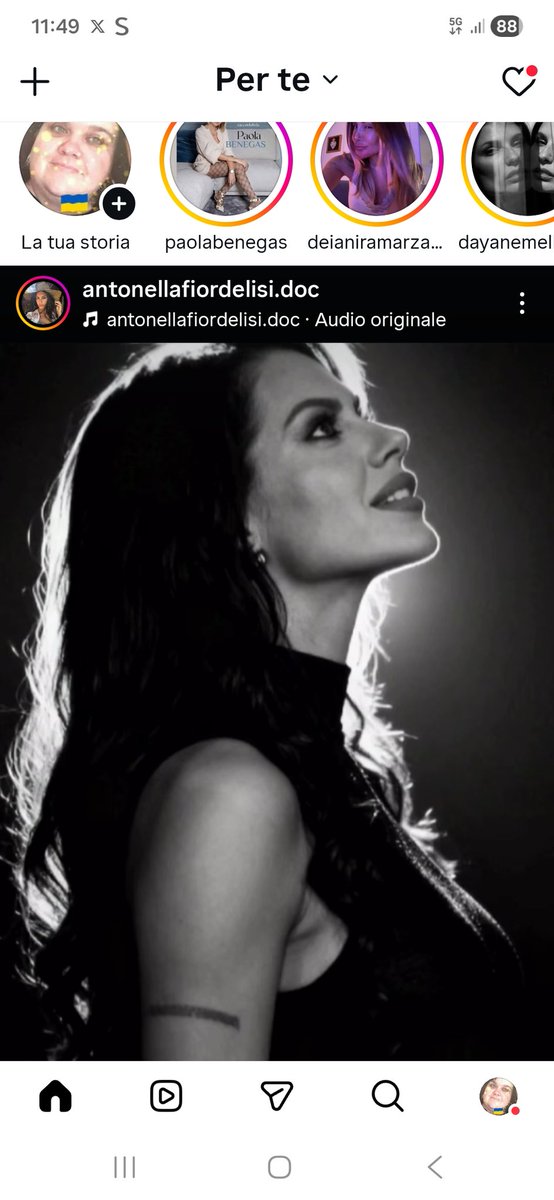 RobertaMazzini4's tweet image. Regine sempre....#fiorde #Antonella @Anto_Fiordelisi @OrianaGMarzoli #orianistas 🍀🍀🍀❤️❤️❤️🌸🌸🌸🐠🐠🐟🐟