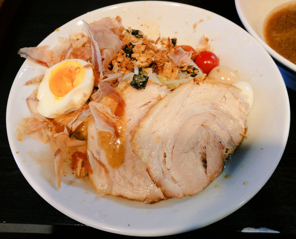 モニヤン tweet media