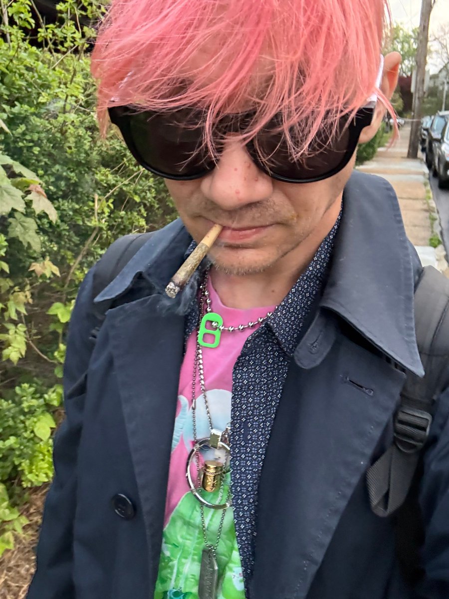 cOMaXVII's tweet photo. On the way to work to slice and dice some cows like:
#butcherlife https://t.co/vIhPIMgtb3