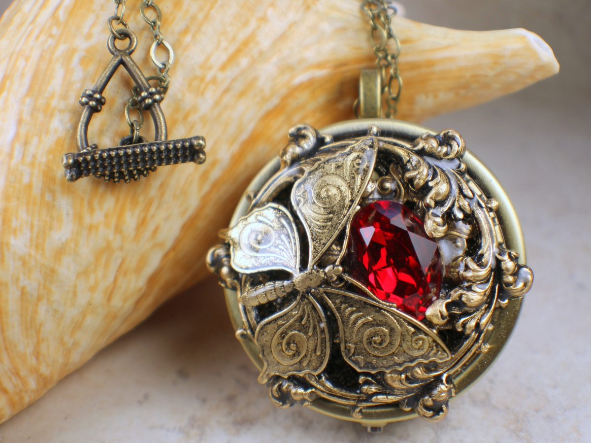 Char'sFavoriteThings tweet media