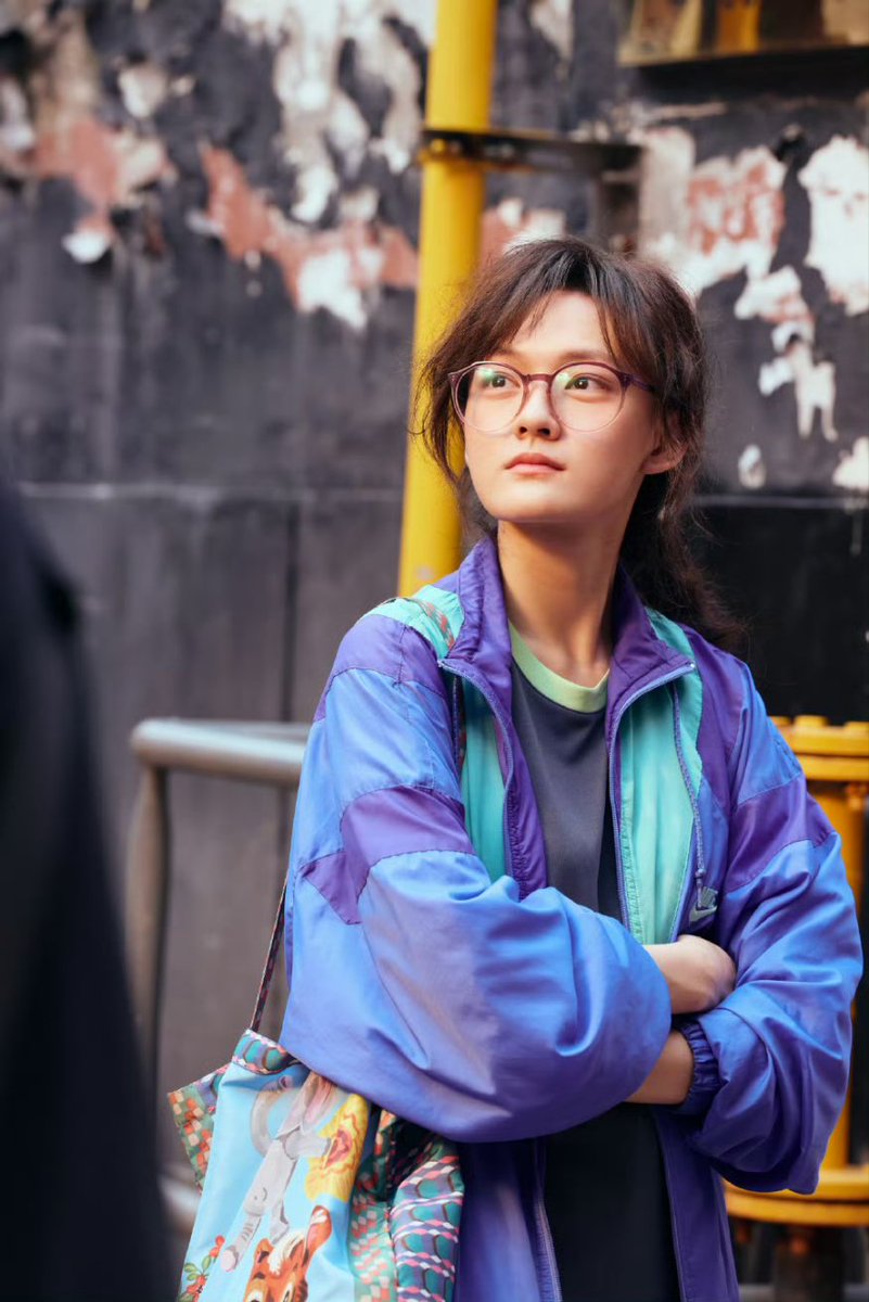 cehnwenqi's tweet image. Unlocking Xu Ke’s life puzzle, where every frame captures the essence of life; the film “我许可” has surpassed 5 million viewers and is still showing in theaters.