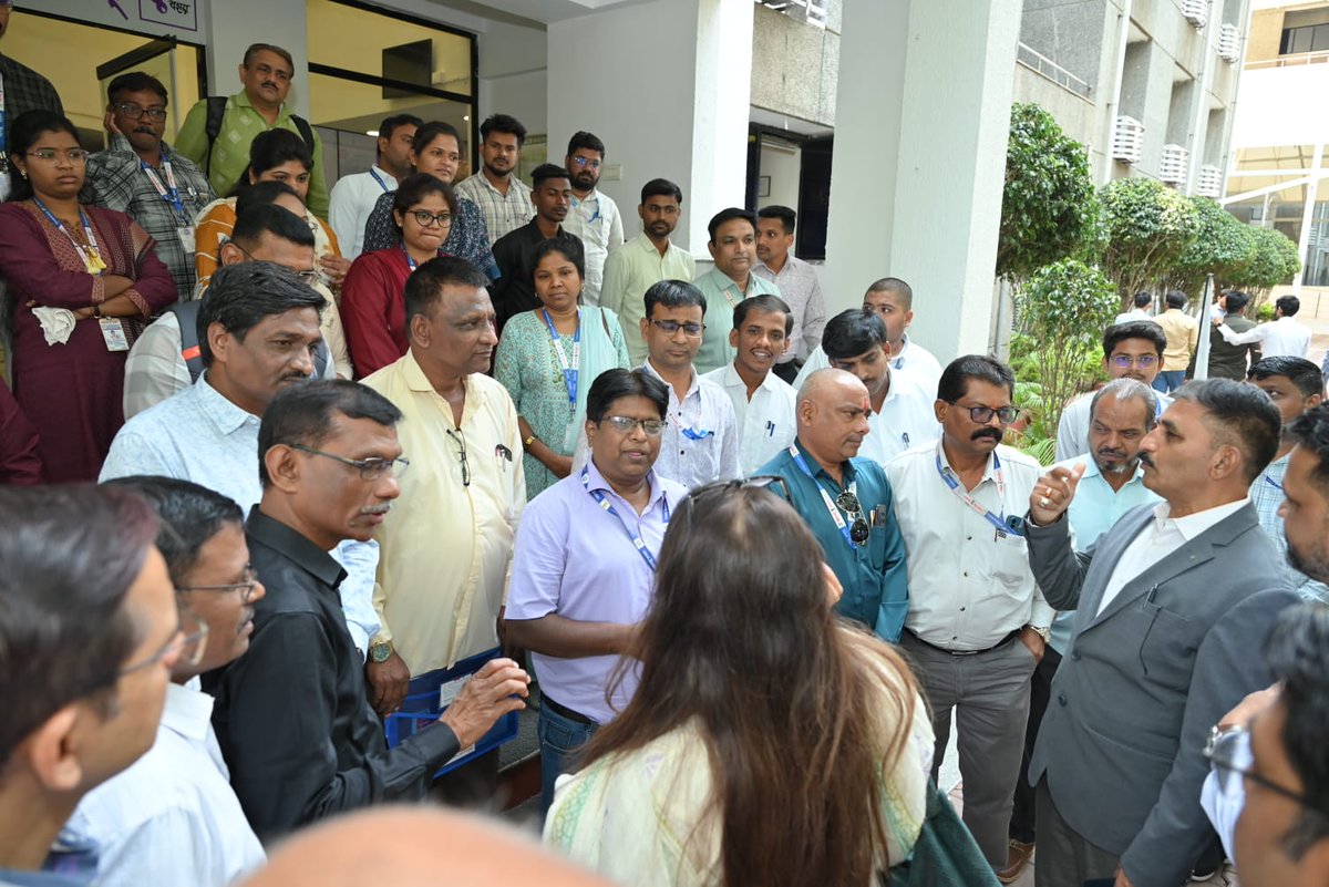 mngl_in's tweet image. MNGL successfully hosted a 3-day Master Training Orientation Program on City Gas Distribution at YASHDA, in collaboration with GAIL, SEVWA &amp;amp; DVET.
Empowering 70+ participants to build a skilled &amp;amp; safe CGD workforce for the future.

#MNGL #CGD #SkillDevelopment #CleanEnergy