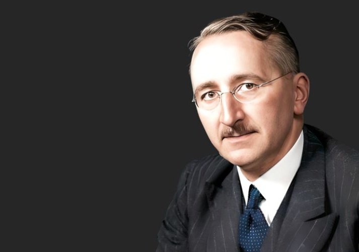 urraburu's tweet image. «El intelectual típico cree que todo debe tener explicación, pero un científico sabe que muchas cosas no la tienen. Un buen científico es, en esencia, una persona humilde». 

Friedrich Hayek 

#frase