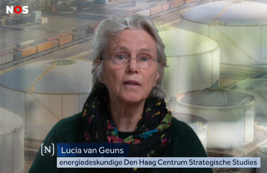 “Ik denk dat we op dit moment wereldwijd in de grootste energiecrisis zitten die we ooit hebben gekend. Groter dan die uit 1973,” zei HCSS energie expert Lucia van Geuns bij <a href="/Nieuwsuur/">Nieuwsuur</a>. 

🔗nos.nl/nieuwsuur/vide…