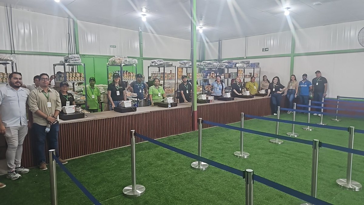 nilomr11's tweet photo. Llego el momento de Las Tablas La Tienda del Pueblo @IMA_Pma Gracias Santa Librada.

#ConPasoFirme https://t.co/YqwEkZRjTB