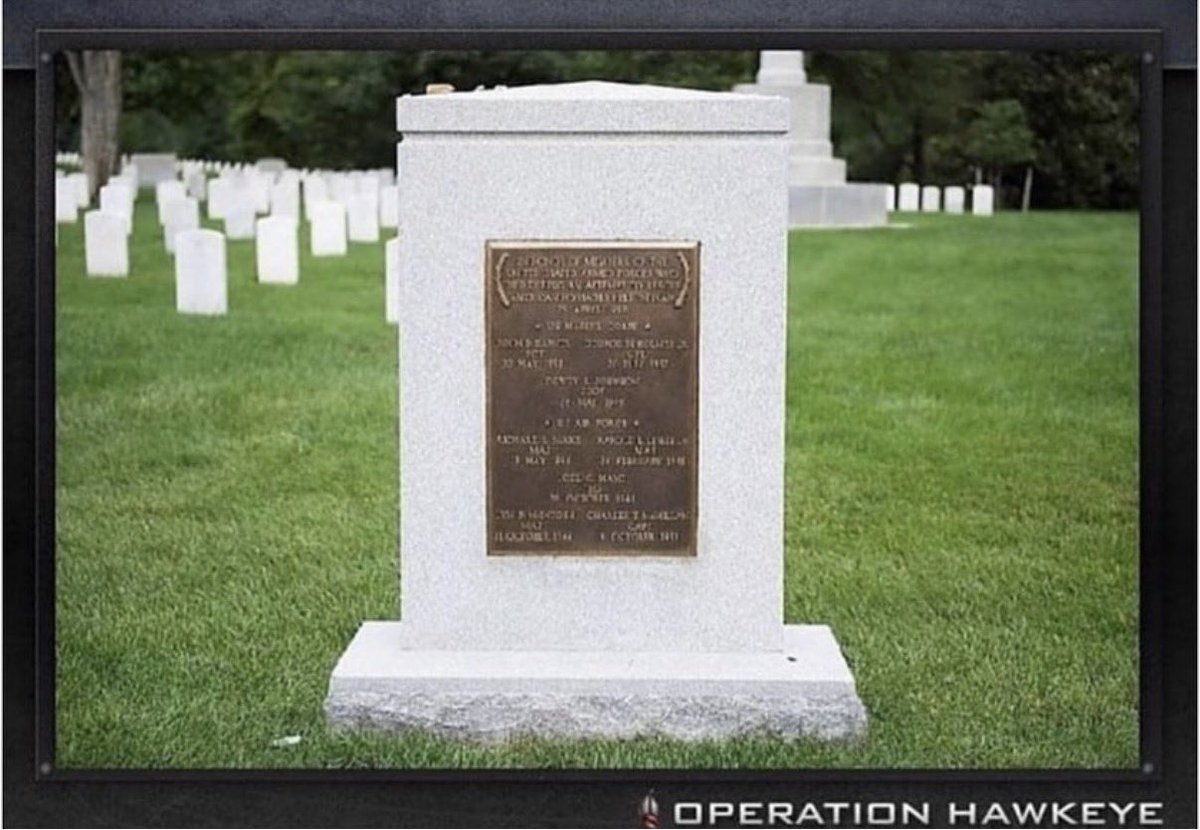 op_hawkeye's tweet photo. 4.24-25.1980 | Operation Eagle Claw 🇺🇸

#OpHawkeyeRemembers #DesertOne #OperationEagleClaw #sfodd #jsoc #1SOW #Dragon2 #supportourSOFcommunity #Operation_Hawkeye

This stained glass window is the centerpiece of a memorial at the entrance of the Hurlburt Field Chapel honoring fallen members of the 1st Special Operations Wing. In the window are eight diamonds representing the eight military members who died in Operation Eagle Claw 📷 @AFSpecOpsCmd 

📚 Kyle, The Guts to Try
📚 Naylor, Relentless Strike
🔗 https://t.co/yaLDg0LuxE
📜 https://t.co/JJkge00UHi
📜 https://t.co/tCUJhEPzGW
📜 https://t.co/DIvwlYic5Y