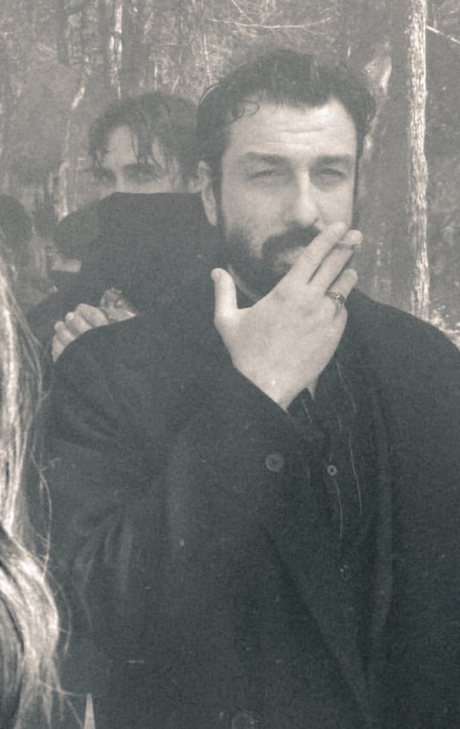 arkanı iyi kola kardeş. 🖤

#Taşacakbudeniz