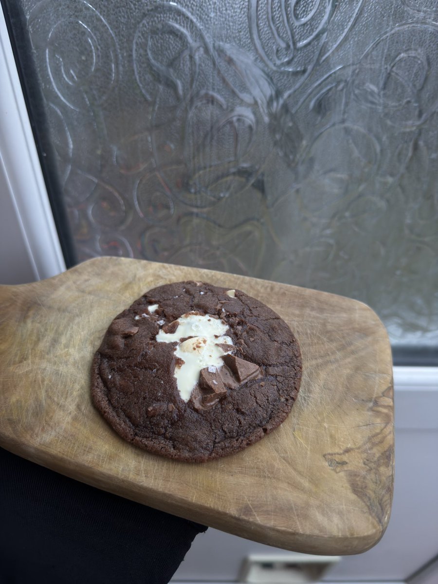 heyl0l02's tweet photo. top 4 favourite bakes of the year xx https://t.co/7bYEJRKoCE