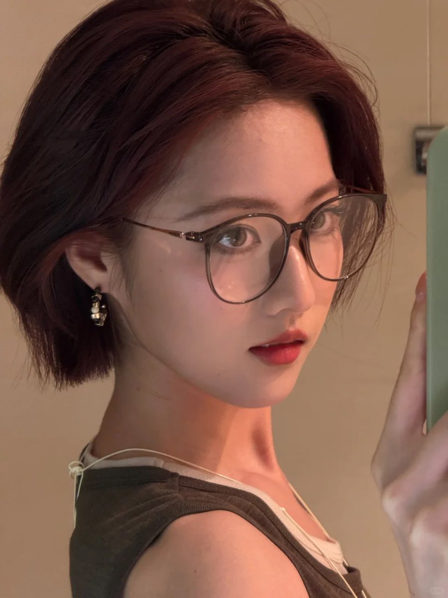 短发小阿姨 tweet media