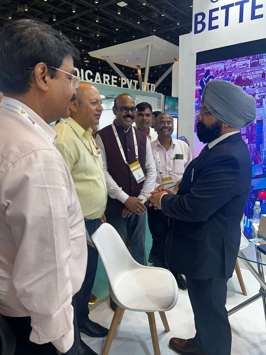 Synokem_P's tweet image. 𝐆𝐥𝐢𝐦𝐩𝐬𝐞𝐬 𝐨𝐟 𝐏𝐡𝐚𝐫𝐦𝐚𝐂𝐨𝐫𝐞 𝐈𝐧𝐝𝐢𝐚 𝟐𝟎𝟐𝟔

#PharmaCoreIndia #Pharma #Formulation #ContractManufacturing #Mumbai #Synokempharma #nitinlifesciences #Synokem #PharmaceuticalIndustry #Pharmaceuticals #exhibition #PharmaCompany