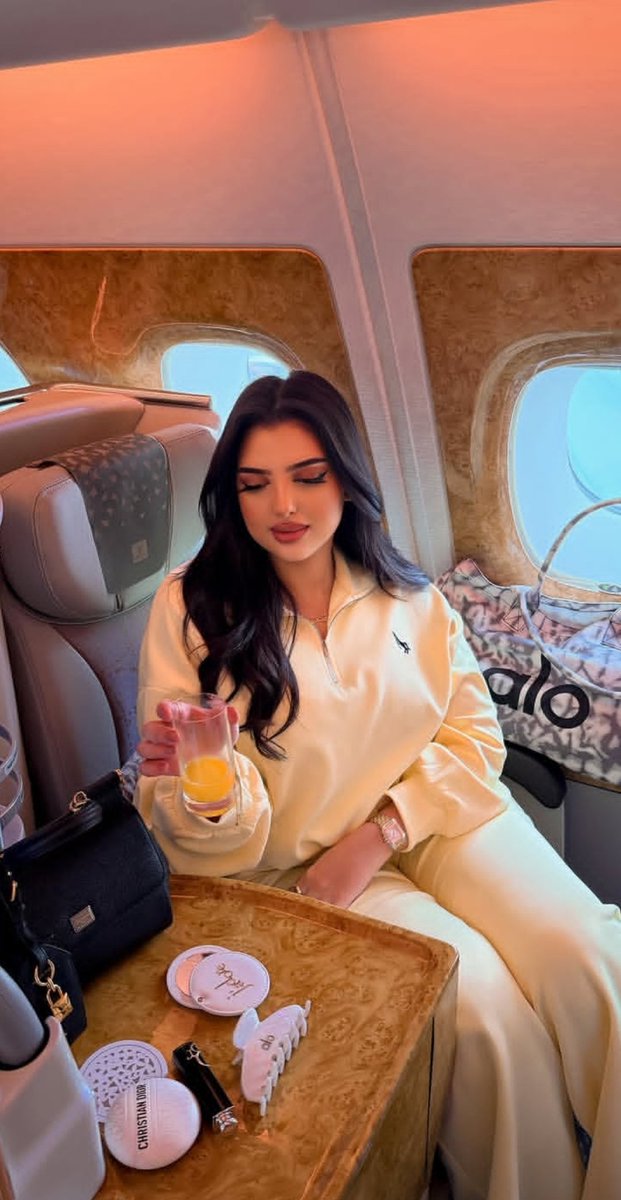 الخطابه ام عبدالعزيز tweet media