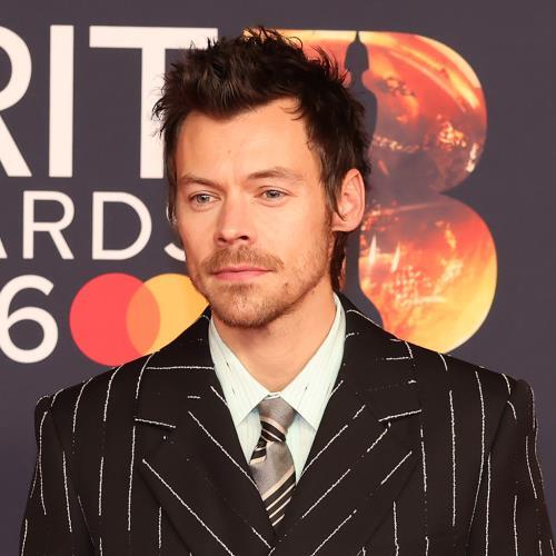 MusicNewsWeb's tweet image. ICYMI: Harry Styles engaged to Zoë Kravitz - #onedirectionmusic @onedirection #onedirection @harry_styles #harrystyles
Read the full article here: ift.tt/ugWeO8M
More on Music-News.com