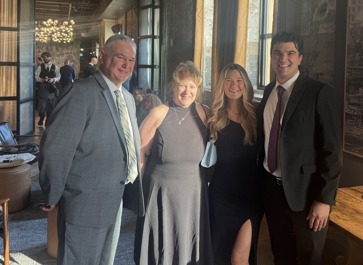 CPLodge2085's tweet photo. ⁦@CPLodge2085⁩ past President Mike Cerruti &amp; President Bologna accepted prestigious awards at SPIN’s annual banquet last evening. We are very proud of Mike &amp; our Lodge for the work we do for our community! Congratulations! https://t.co/8dPPpPWphF